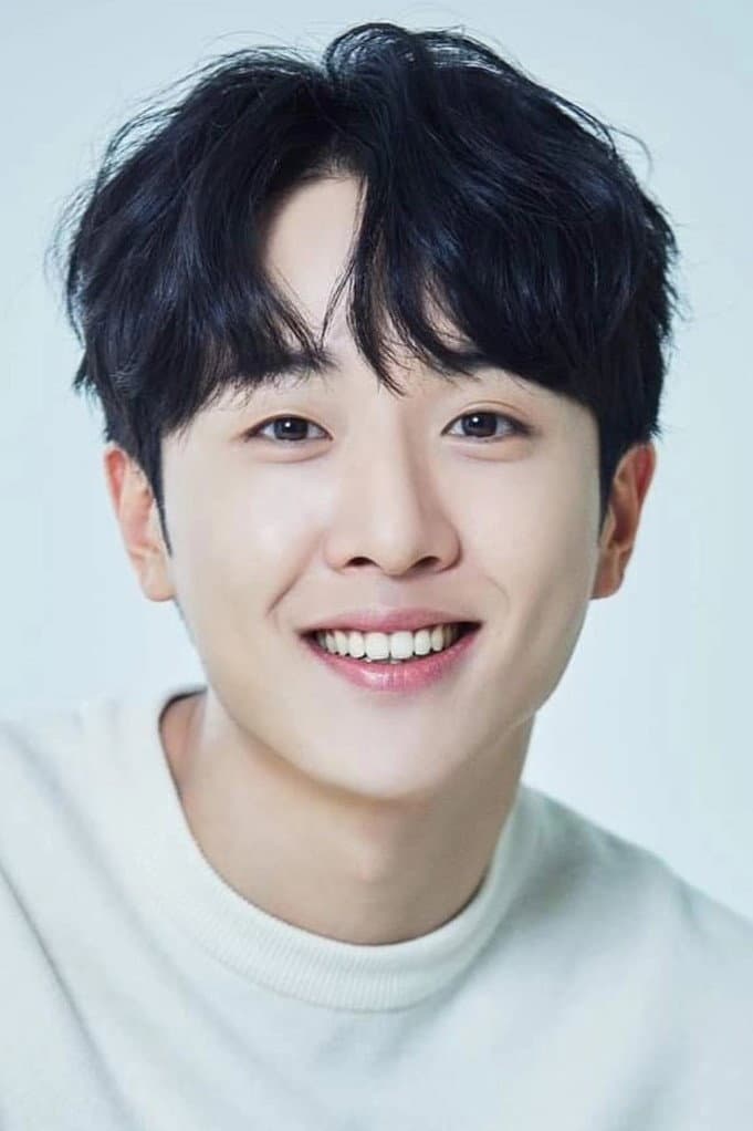 Yun Woo